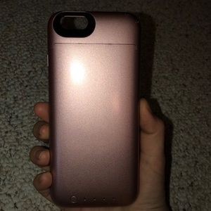 MOPHIE iPhone 6 charging case